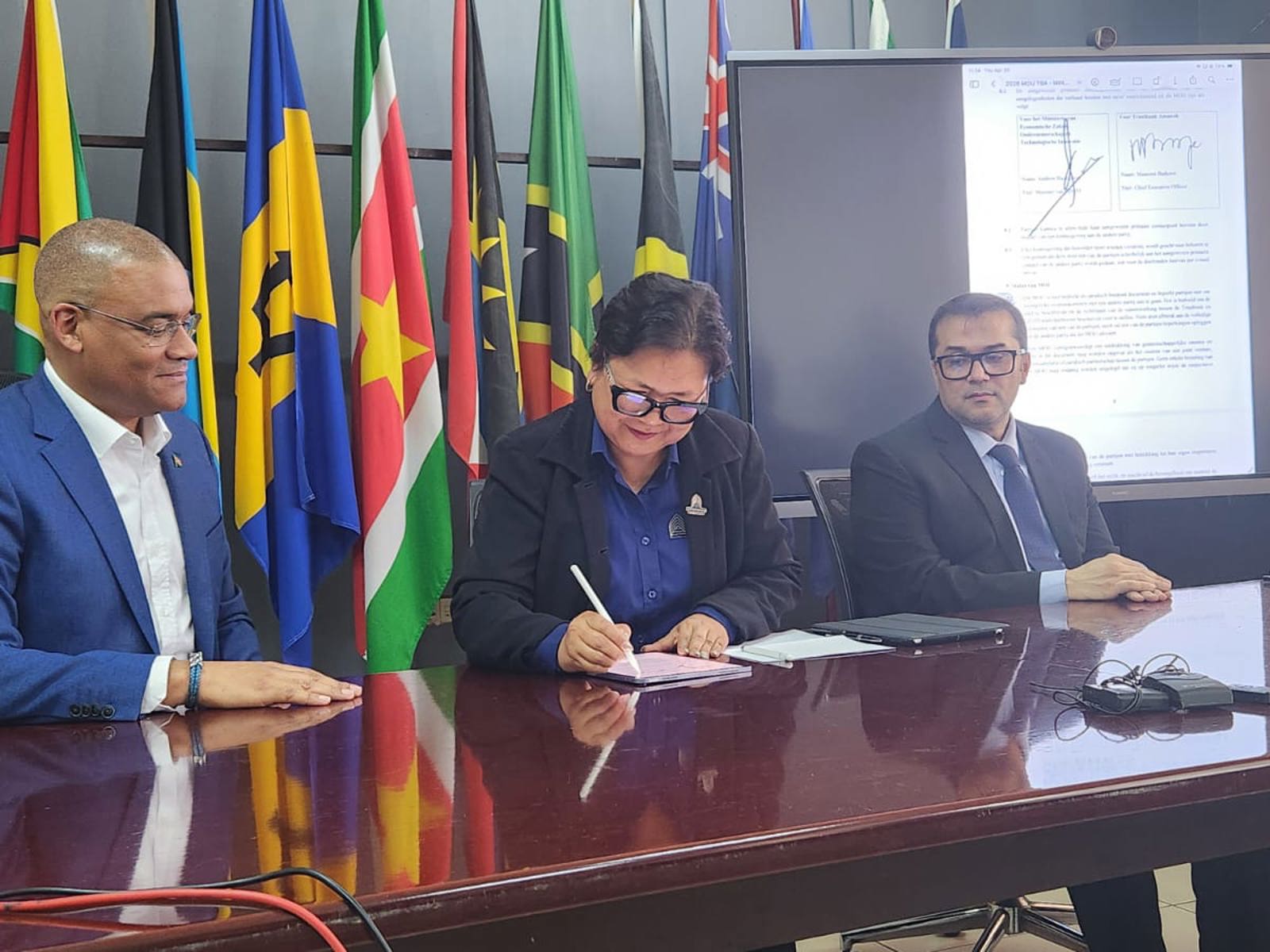 Trustbank Amanah en Ministerie EZOTI versterken ondernemers via digitaal onboardingplatform